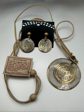 Necklace and Earrings Mother of Pearl Disc Rope String Boho Set